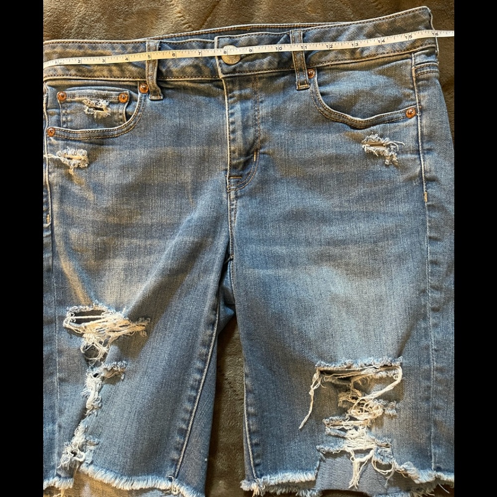 🌵American Eagle Skinny Bermuda Jean shorts sz 10